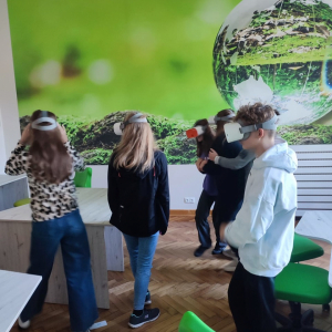  #LaboratoriaPrzyszłości – okulary VR - lekcja języka angielskiego w kl. VII  