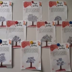 Biedronkowe drzewa - prace uczniów kl. 1 wykonane na spotkaniu profilaktycznym z pedagogiem szkolnym