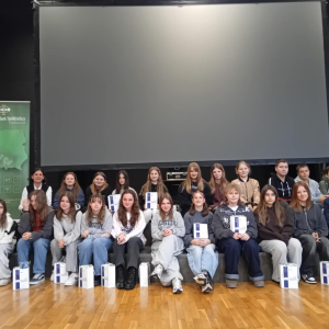 Wspólne zdjęcie po zakończeniu Projektu. Kliknięcie na zdjęcie spowoduje jego powiększenie do rozmiaru oryginalnego.