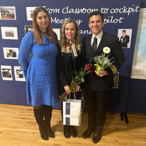 Pani Paulina i pan Oscar Chacon z panią Hałyną Seńczyk. Kliknięcie na zdjęcie spowoduje jego powiększenie do rozmiaru oryginalnego.