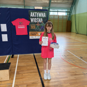 Liliana Wąsik z kl. 4 b wyróżniona w wyzwaniu sportowym "Aktywna Wiosna". Kliknięcie na zdjęcie spowoduje jego powiększenie do rozmiaru oryginalnego.
