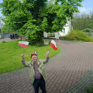 Właściciel Zagrody "Pszczółki". Kliknięcie na zdjęcie spowoduje jego powiększenie do rozmiaru oryginalnego.