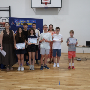 Nauczyciele i uczestnicy tegorocznej edycji Konkursu Języka Angielskiego "The Big Challenge 2026"- kl. 7-8. Kliknięcie na zdjęcie spowoduje jego powiększenie do rozmiaru oryginalnego..